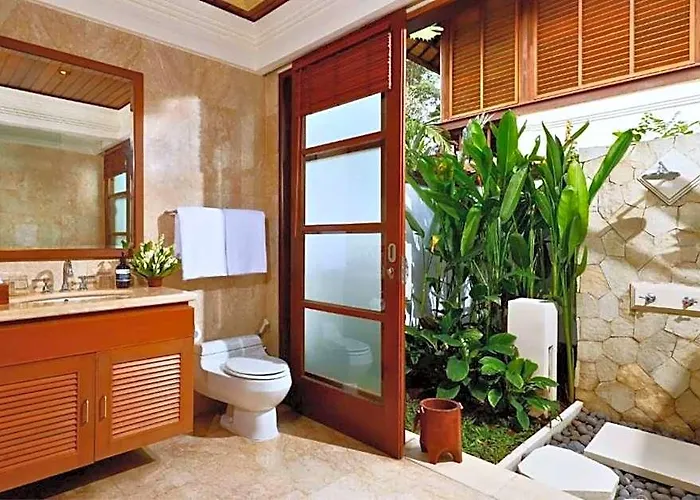 Arnawama 3 Bedroom Private Pool Zn51 * Kuta Selatan