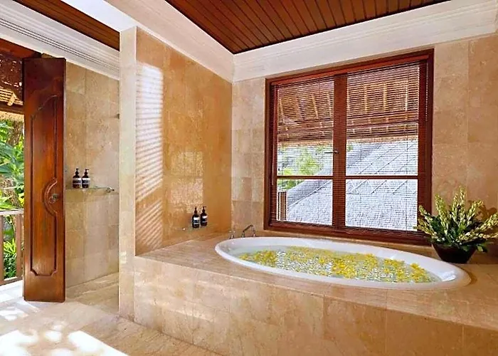 Arnawama 3 Bedroom Private Pool Zn51 * Kuta Selatan